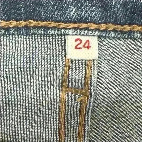 Levi's Women's Mid-Length Jean Shorts Size
24 Excellent Condition! - Picture 9 of 12